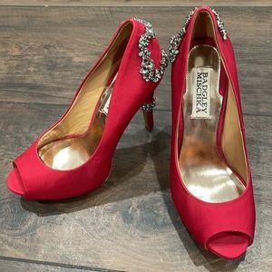 Badgley Mischka Red FIDEL peel toe heels, new, never won.